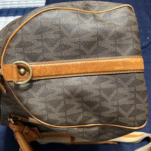 Michael Michael Kors Medium Duffle Bag - Picture 11 of 17